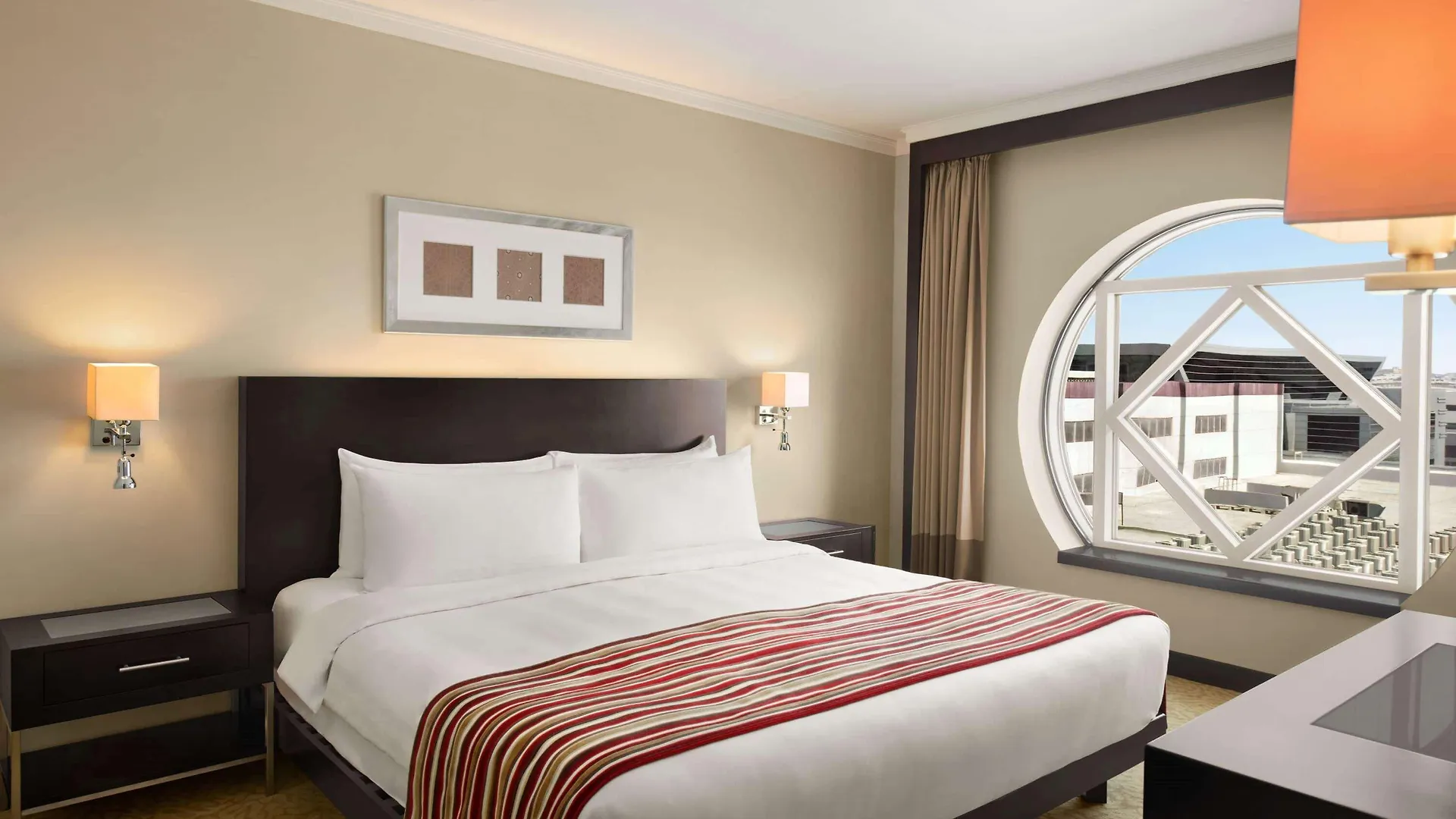 Ramada Plaza By Wyndham Dubai Deira Hotel 4*,  Verenigde Arabische Emiraten